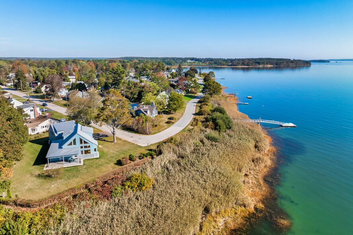 Foto principal - 1 Shoreline Dr