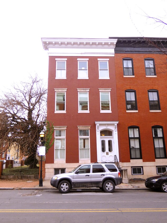 Primary Photo - 1402 Madison Ave