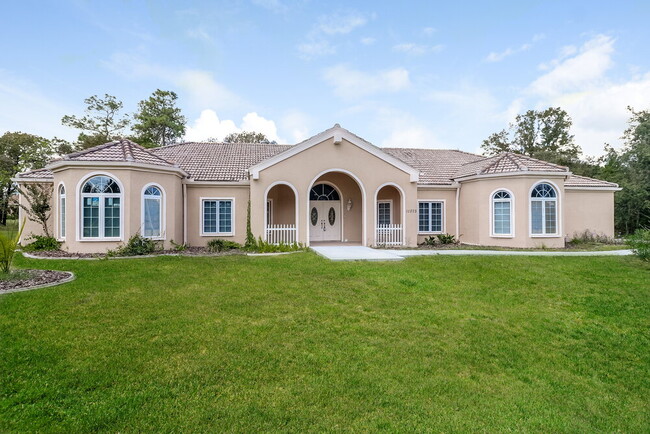 Building Photo - 11075 Marvelwood Rd