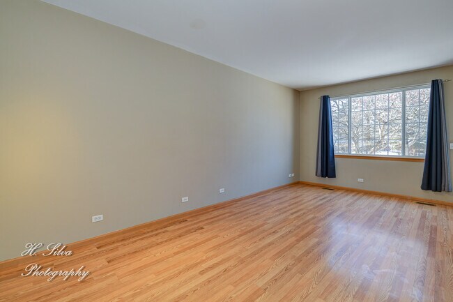 Foto del edificio - 7112 Westwood Dr