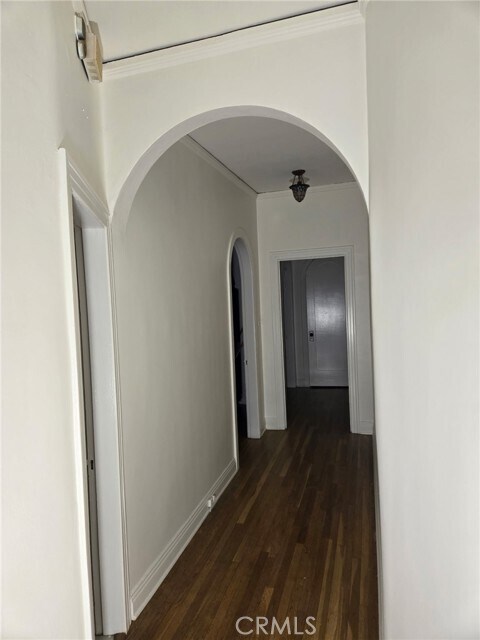 Foto del edificio - 1731 Winona Blvd