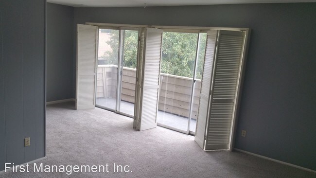 Foto del edificio - 2 br, 1 bath Apartment - 1002 W 24th St