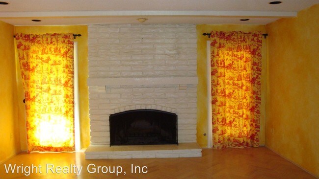 Foto del edificio - 5564 Inner Circle Dr