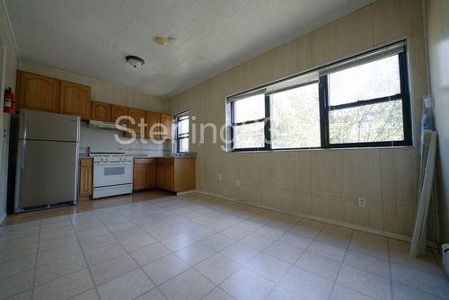 Primary Photo - 2518 23rd St