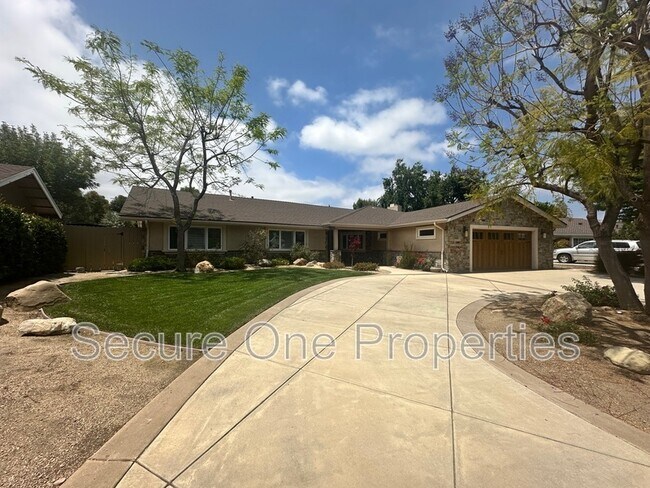 Foto del edificio - 1695 Berkshire Dr