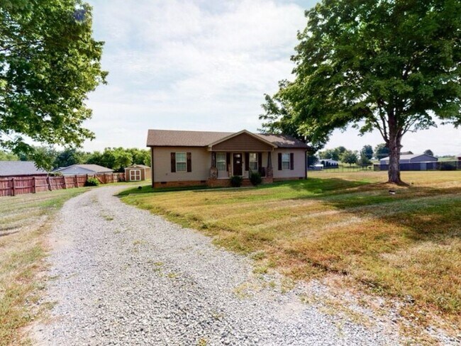 Foto del edificio - 3 Bedroom Single Family Home in Beechgrove