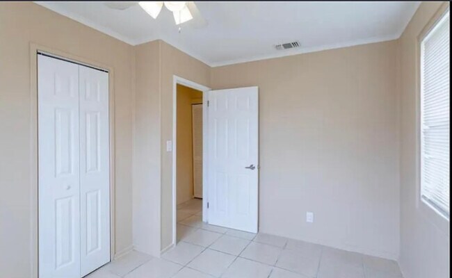 Foto del edificio - 808 W 4th St