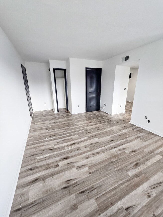 Building Photo - The Peaks of Greeneville