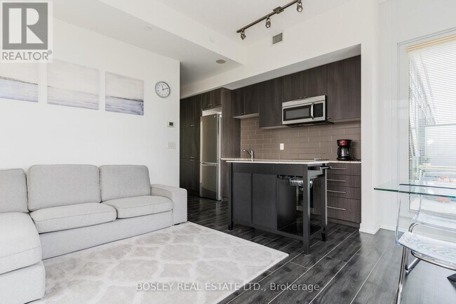 Building Photo - 18-618 Rean Dr