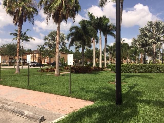 Foto del edificio - 3360 NE 14th Dr