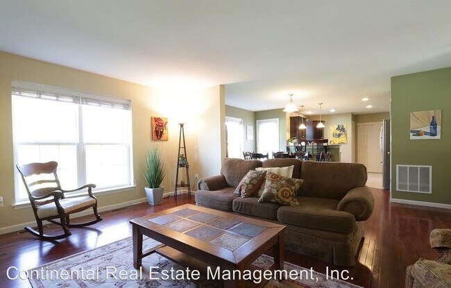 Building Photo - 4 br, 3.5 bath House - 201 Barrington Lane