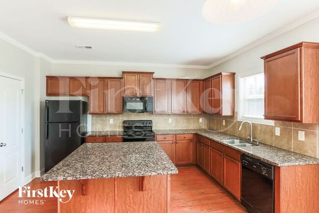 Building Photo - 4292 Suwanee Mill Dr