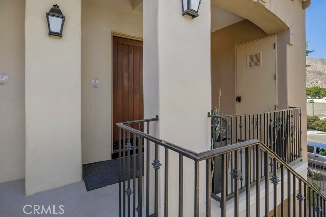 Building Photo - 50680 Santa Rosa Plz