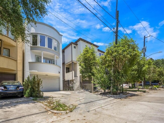 Building Photo - 4274 Childress St