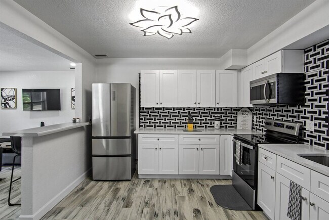 Foto del edificio - 1422 Dauphin Ln