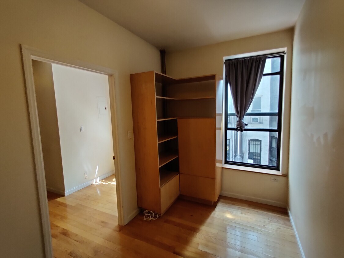 Ventana de la habitación Side - 47 DELANCEY St