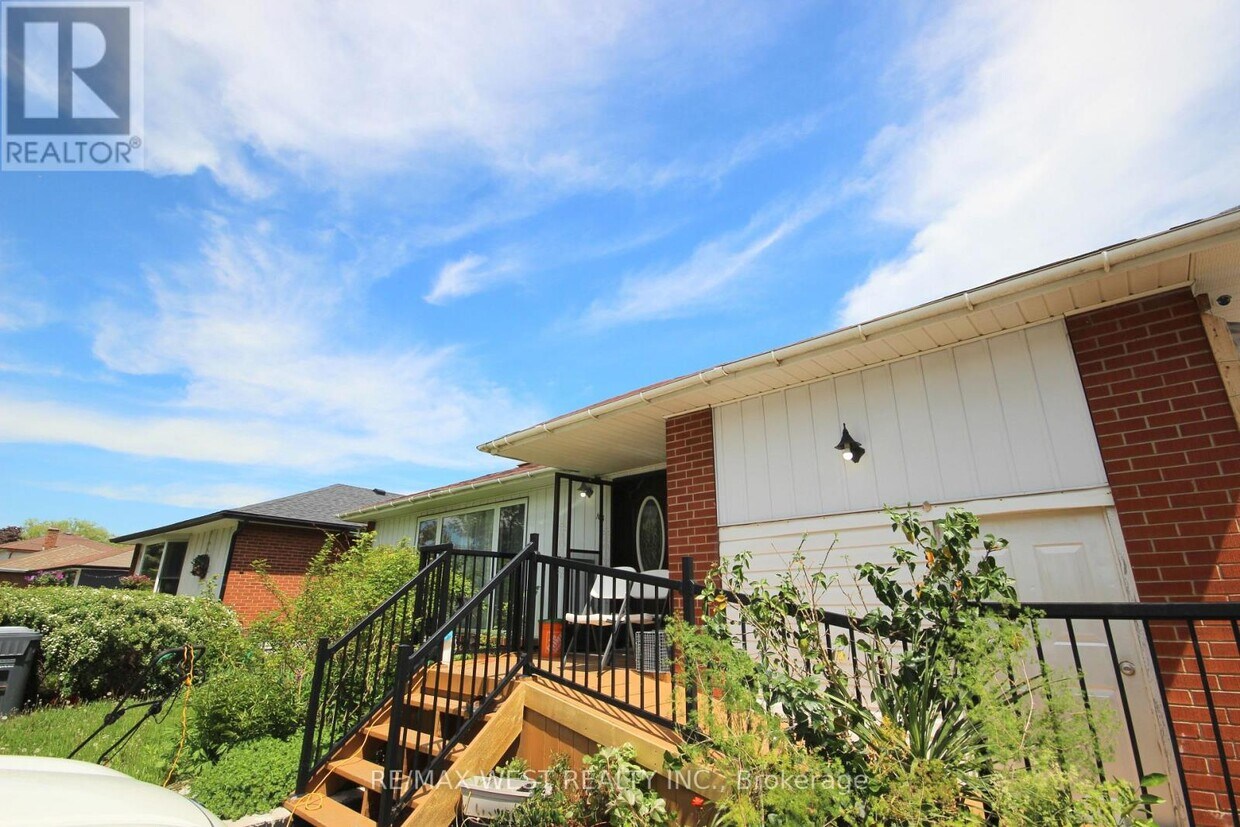 Photo principale - 103 Dearbourne Blvd