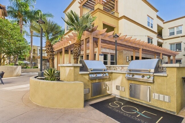 Building Photo - Sofi at Topanga Canyon