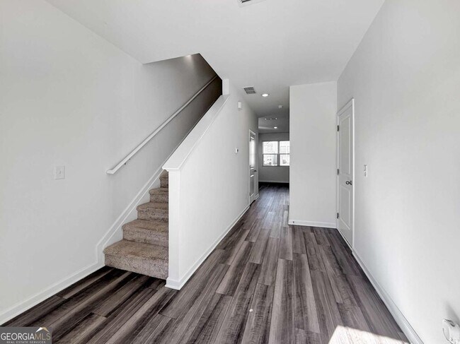 Building Photo - 3523 Condor Ct