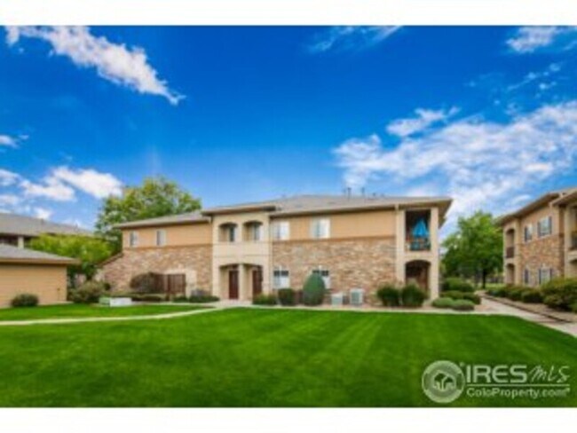 Foto del edificio - 1703 Whitehall Dr