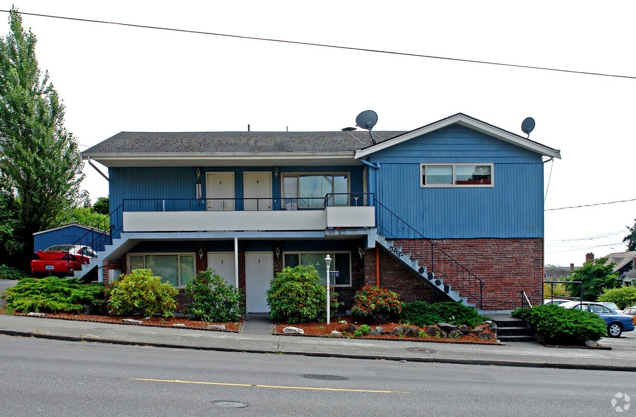Building Photo - 315 65th St