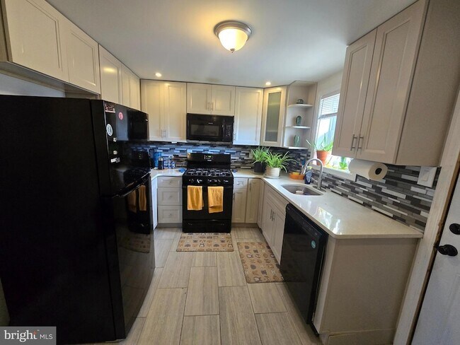 Foto del edificio - 457 N Edgewood St