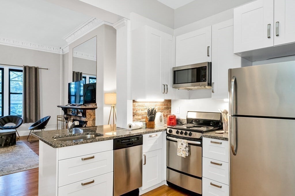 140 Beacon St Unit 2, Boston, MA 02116 Apartments in Boston, MA