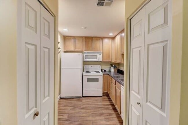 Foto del edificio - 4354 N 82nd St
