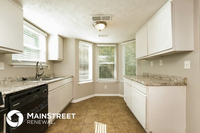 Building Photo - 830 Durham Crossing