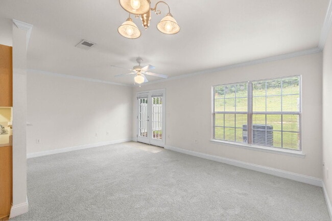 Building Photo - 554 Wingspan Way