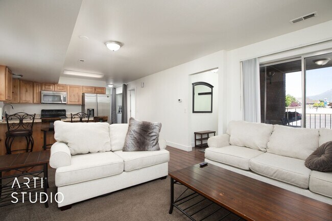 Building Photo - Adorable 3-Bedroom Condo in Prime Provo Lo...
