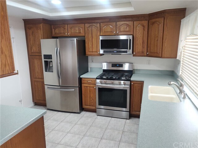 Building Photo - 1955 Silver Oak Way