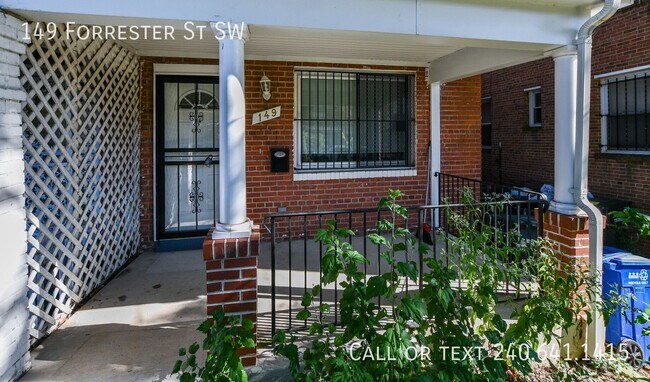 Foto del edificio - 149 Forrester St SW