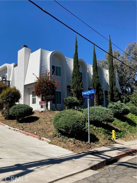 Primary Photo - 1023 Oak Dr