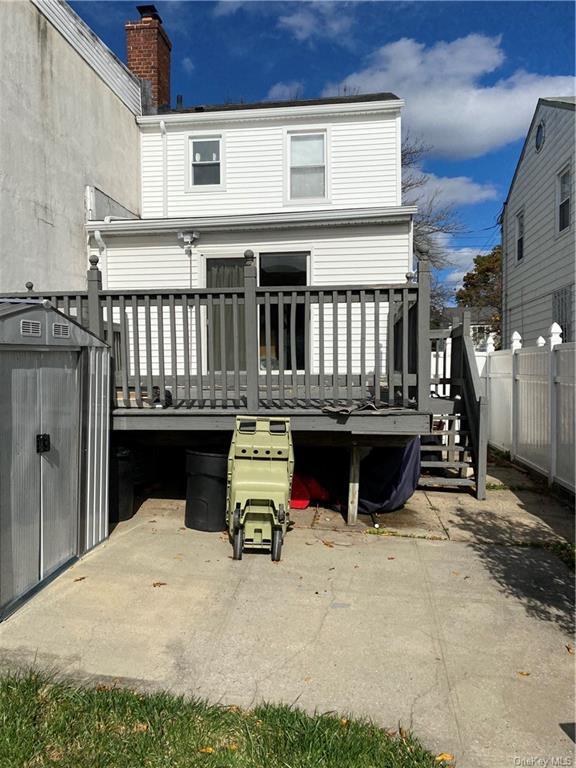 Building Photo - 1576 Allerton Ave