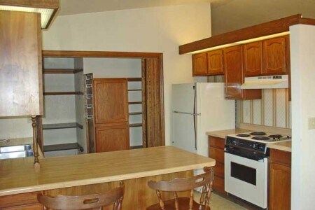 Building Photo - 2202 Myrtle Dr