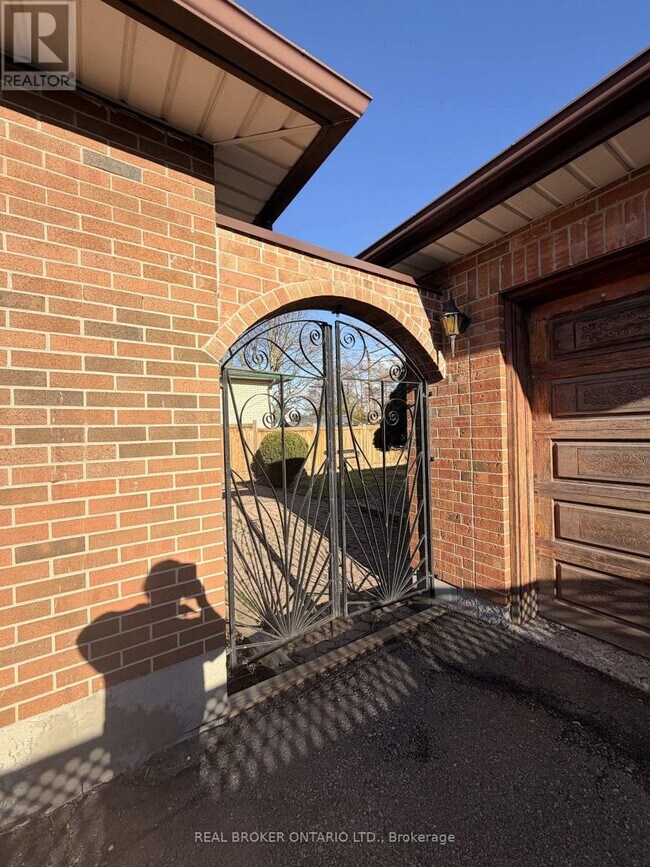 Photo du bâtiment - 653 Athol St E