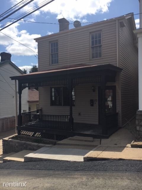 Primary Photo - 2 br, 2.5 bath House - 49 Albert St