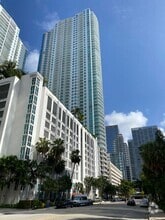 Building Photo - 950 Brickell Bay Dr