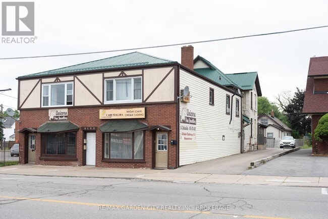 Building Photo - 5126 Victoria Ave