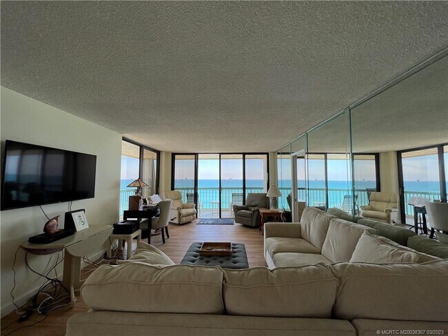 Building Photo - 9900 S Ocean Dr