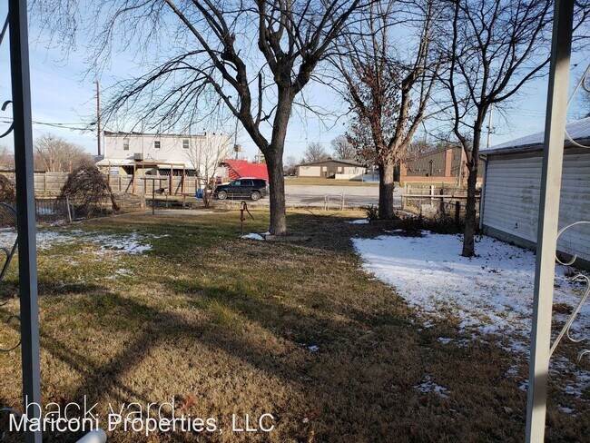 Building Photo - 2 br, 1 bath House - 104 Main