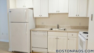 Building Photo - 40 Boylston St