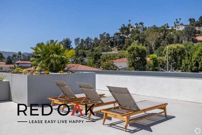 Foto del edificio - Spacious One Bedroom Featuring a Lovely Ki...