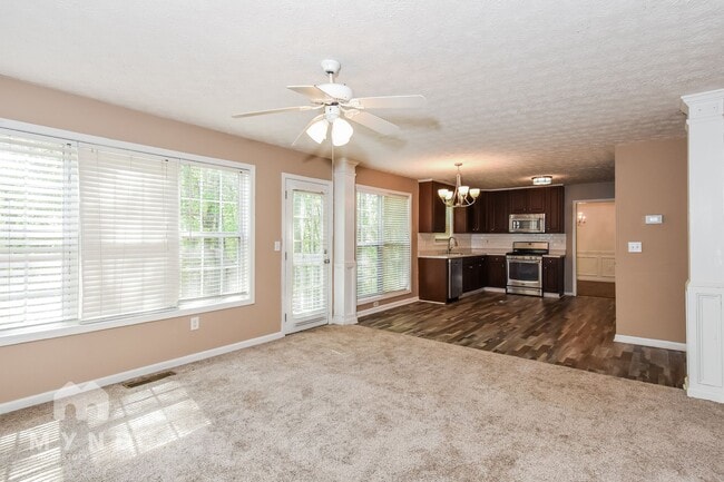 Foto del edificio - 738 Edgeley Ln