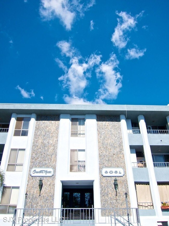 Foto del edificio - 8061 Romaine St