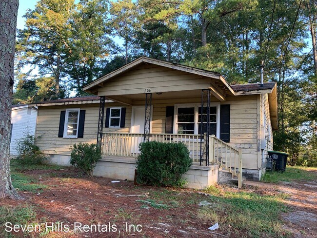 Building Photo - 3 br, 1 bath House - 206 Larkspur Lane