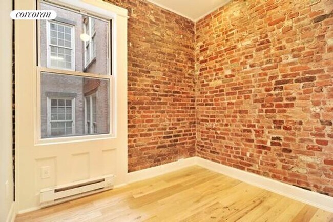 Foto del edificio - 125 E 4th St