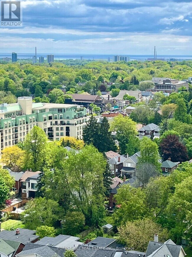 Photo du bâtiment - 83 Redpath Ave