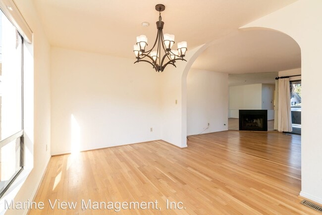 Building Photo - 3 br, 2.5 bath House - 214 Topaz Street